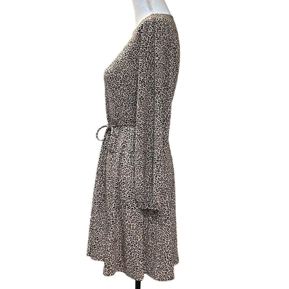 Banana Republic Belted Long Sleeve Fit & Flare Dress Women’s SZ PS in Leopard - Picture 3 of 8